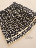 Snow Black Skirt