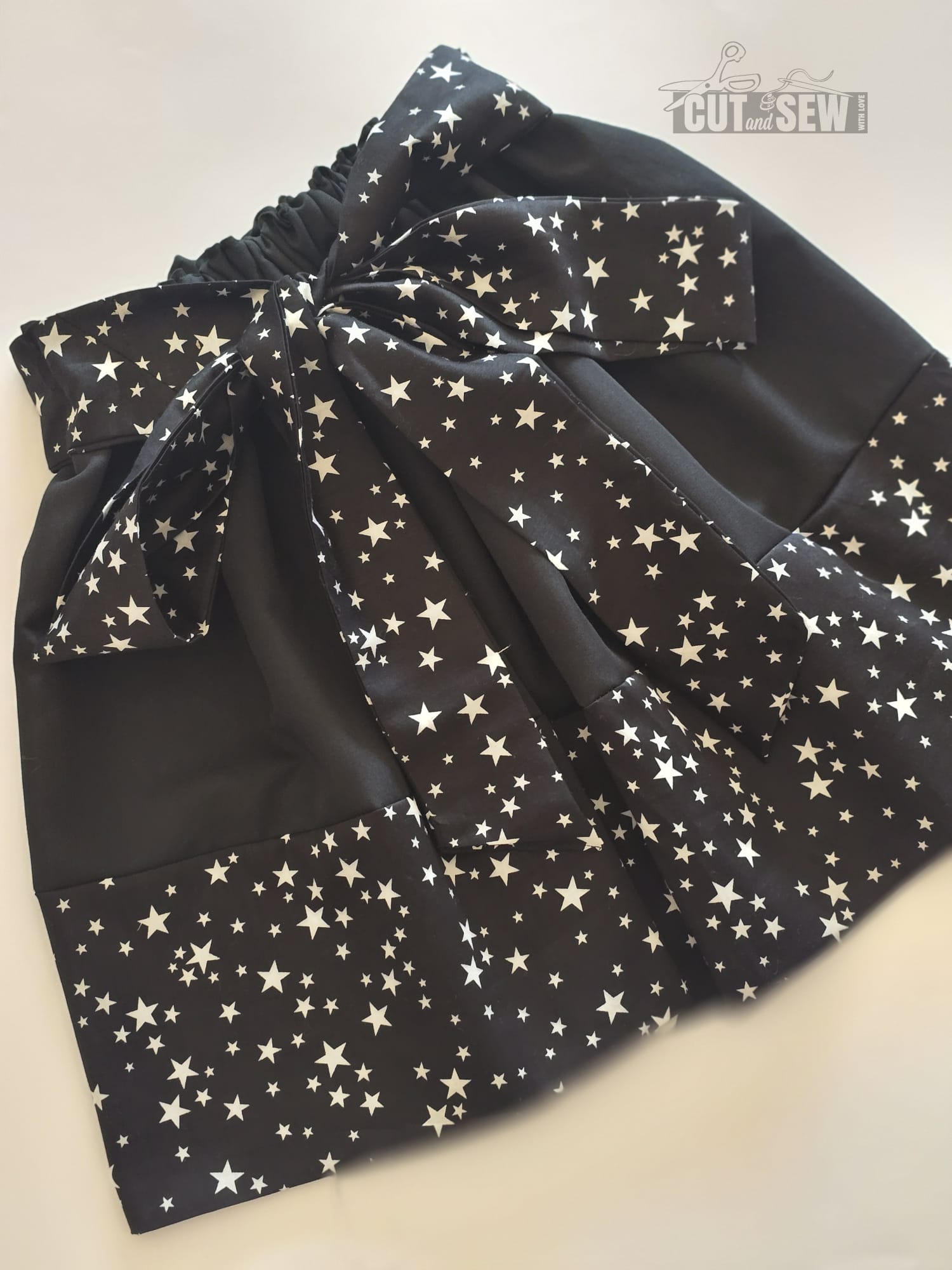 Stars Black Skirt