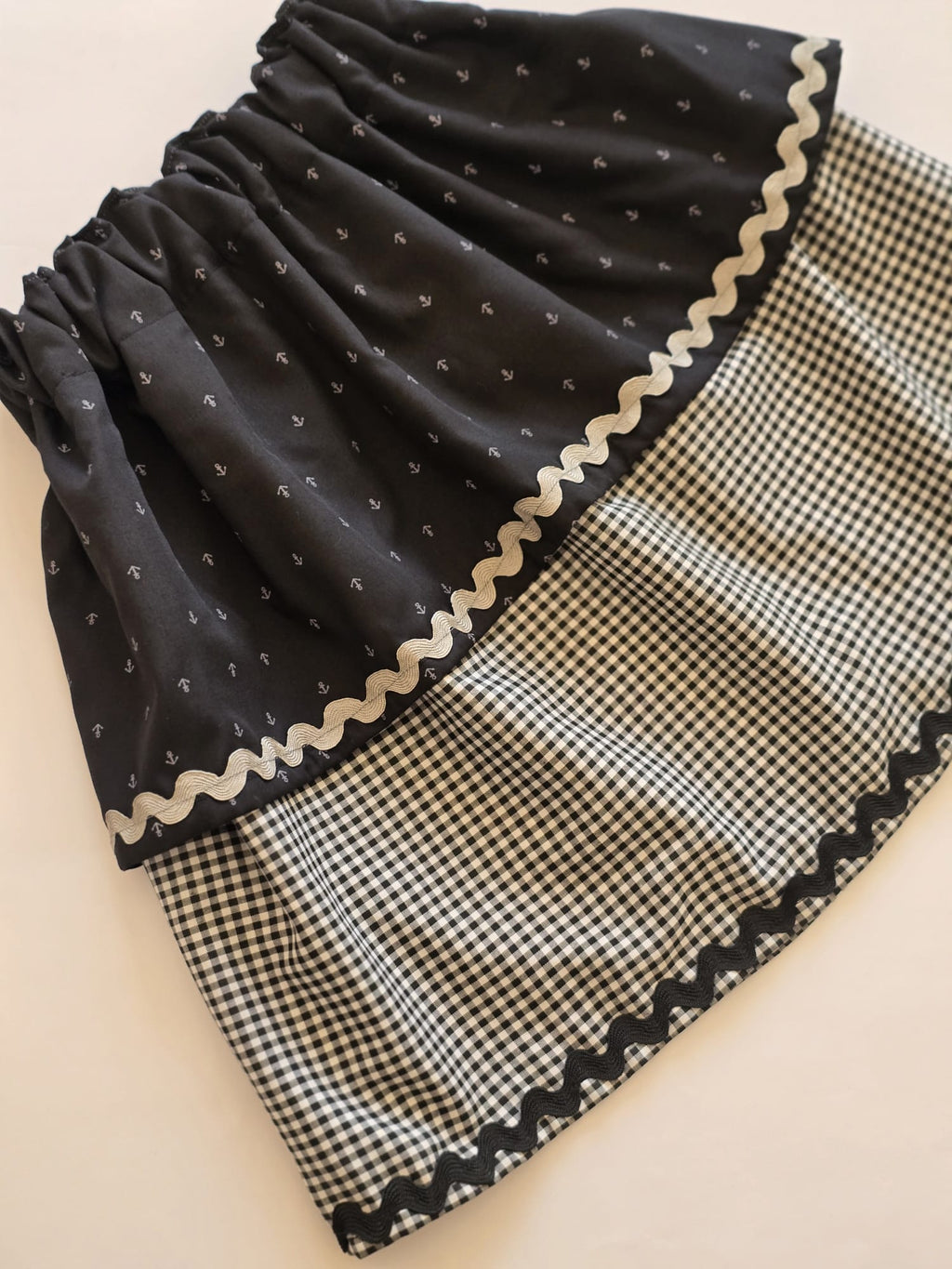 Double Layers Checked Black Skirt
