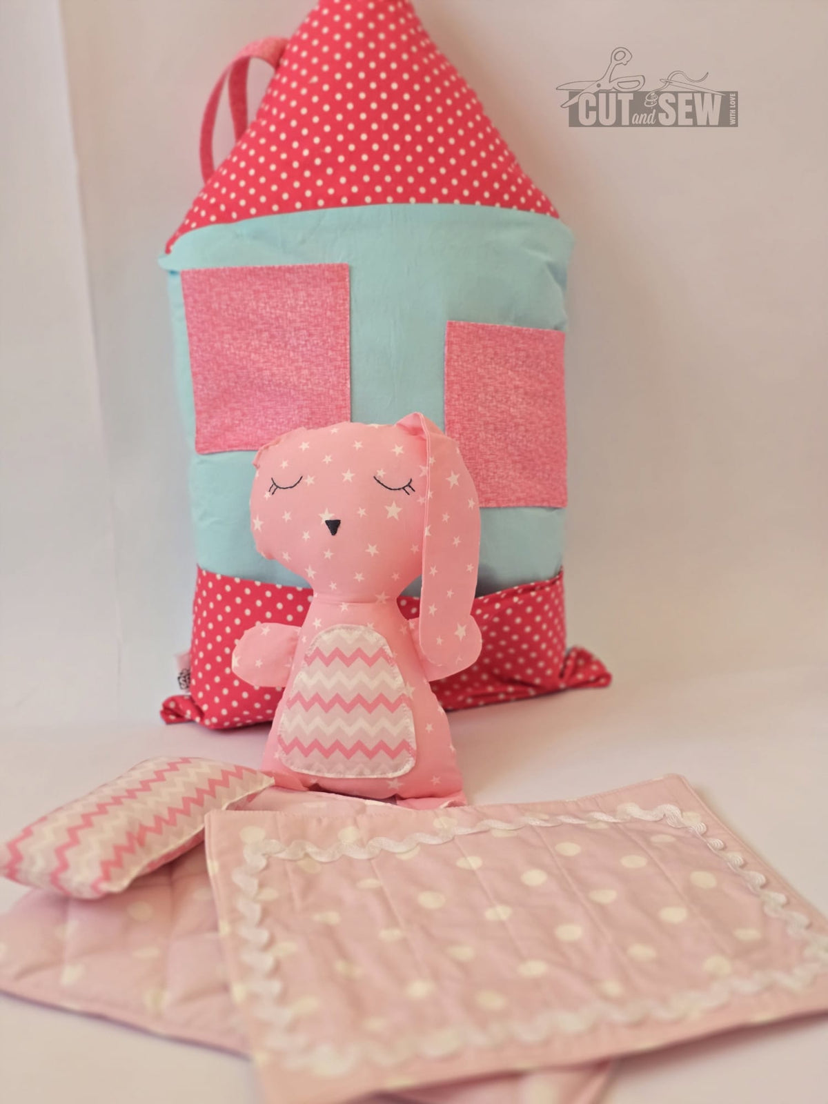 Rabbit Doll House (Medium)